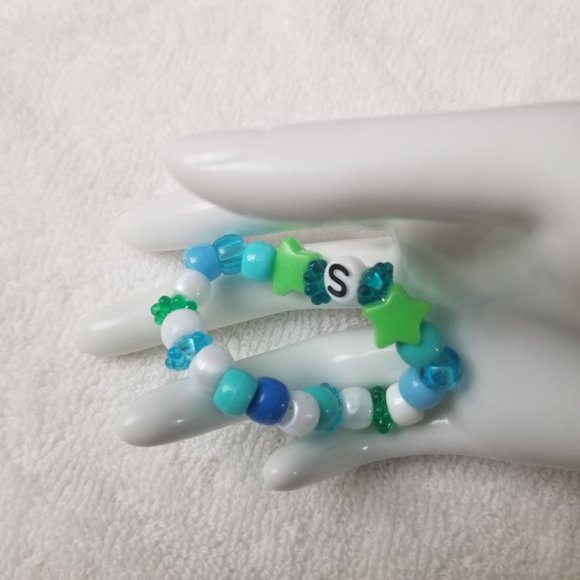 4FOR$25 - Kid's Stretchy Bracelet - Picture 4 of 5